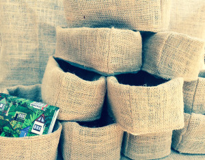 Handy hessian pots for buttons, cards, brooches, earrings and bookmarks.